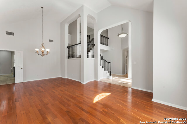 Image 55 of 57 For 204 Majestic