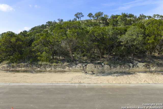 Image 14 of 17 For 21227 Treetop Terrace