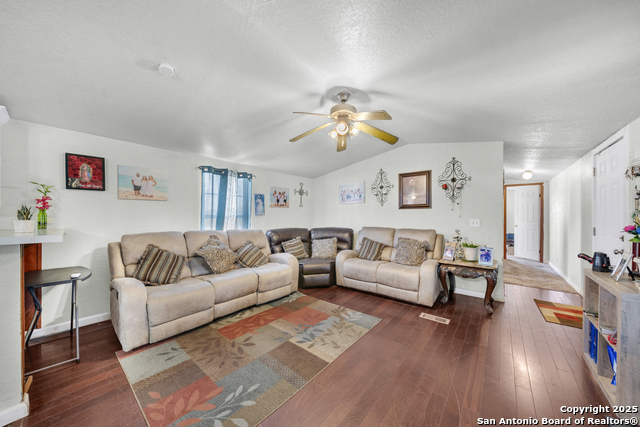 Image 19 of 28 For 11791 Kinney Rd