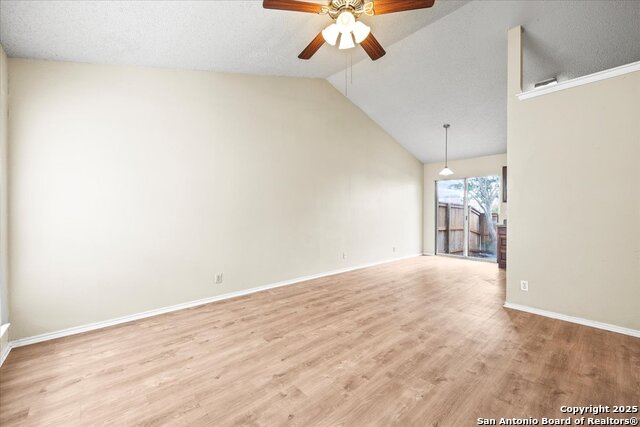 Image 11 of 23 For 9140 Timber Path 2501