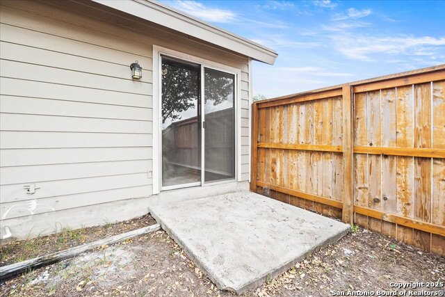 Image 19 of 23 For 9140 Timber Path 2501