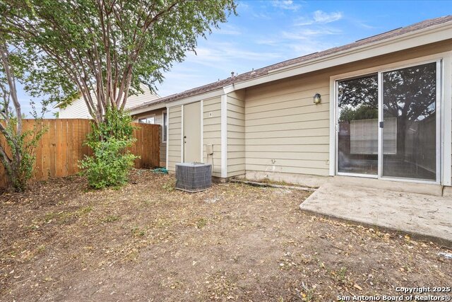 Image 20 of 23 For 9140 Timber Path 2501