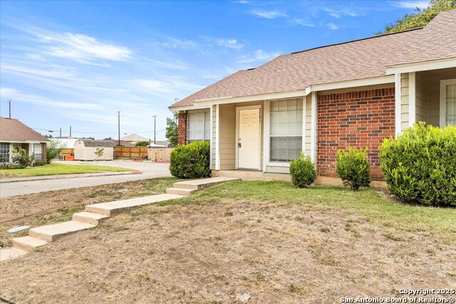 Image 3 of 23 For 9140 Timber Path 2501