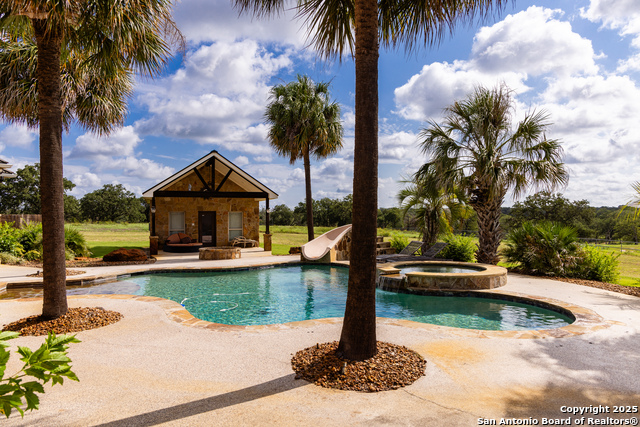 Image 12 of 53 For 8841 Fm 775