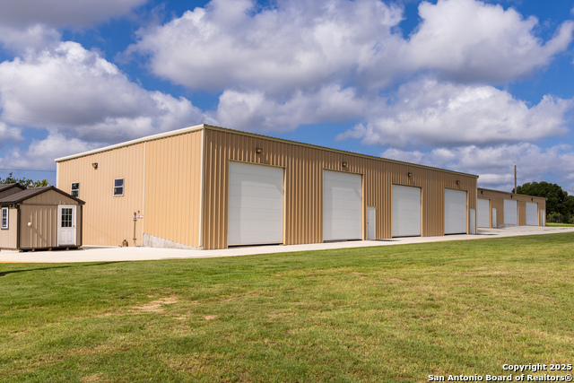 Image 7 of 53 For 8841 Fm 775