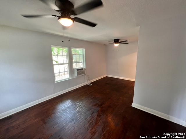 Image 3 of 11 For 513 Walton