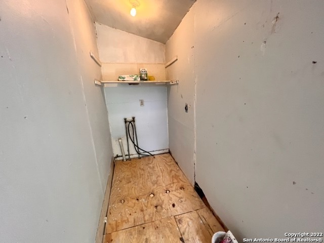 Image 8 of 11 For 513 Walton