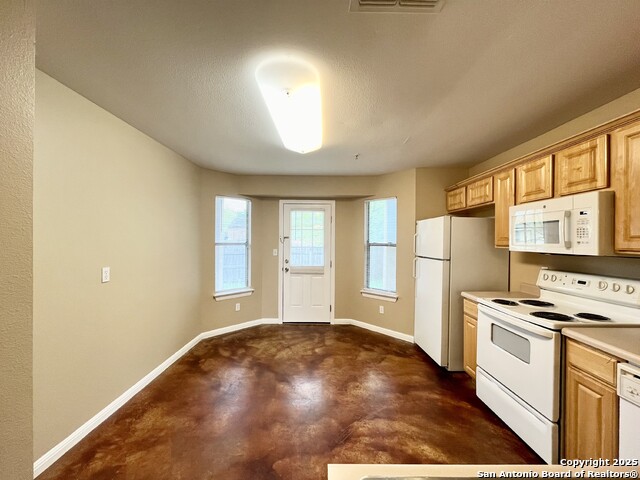 Image 13 of 36 For 3141 Douglas Fir Dr