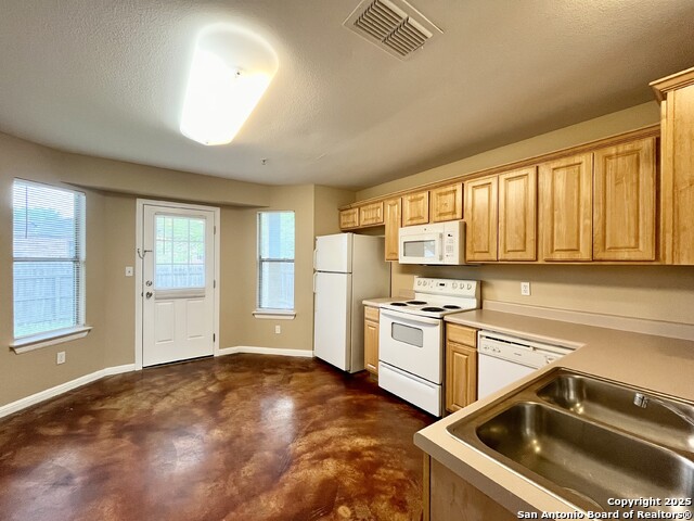 Image 14 of 36 For 3141 Douglas Fir Dr