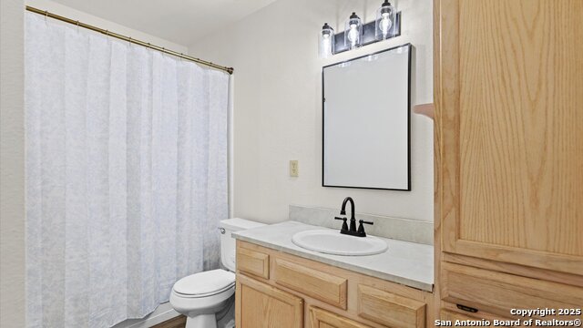 Listing photo id 12 for 5970 Wegner