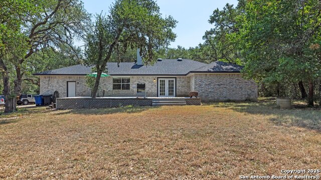 Listing photo id 14 for 5970 Wegner