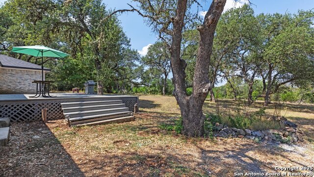 Listing photo id 15 for 5970 Wegner