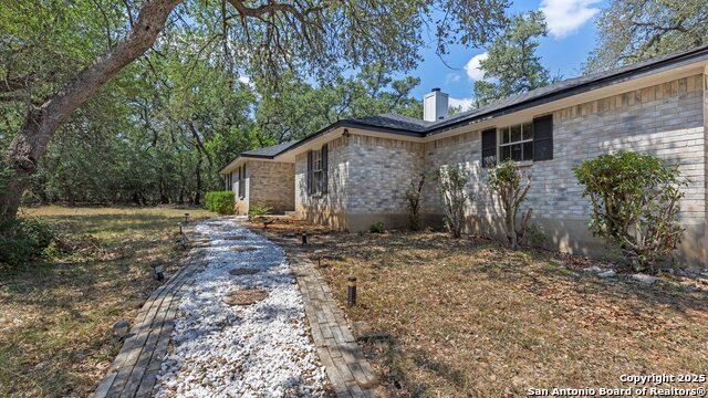 Listing photo id 0 for 5970 Wegner
