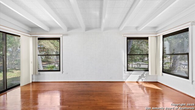 Image 14 of 46 For 1049 Ivy Ln