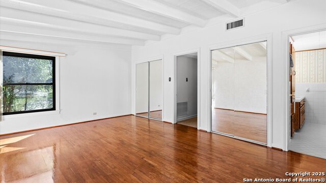 Image 16 of 46 For 1049 Ivy Ln