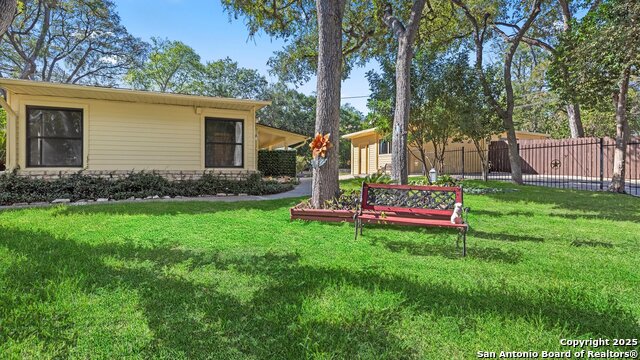 Image 3 of 46 For 1049 Ivy Ln