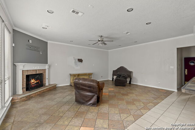 Image 11 of 43 For 4631 Del Mar