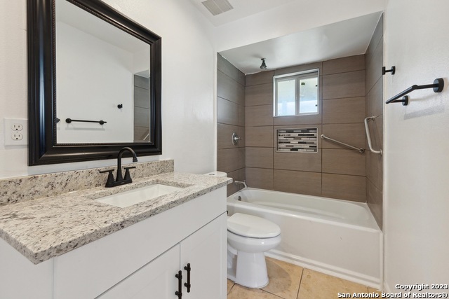 Image 11 of 19 For 810 Zachry Dr