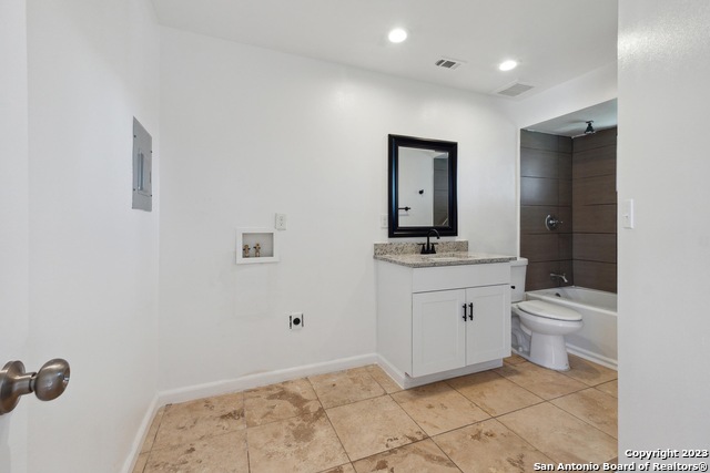 Image 12 of 19 For 810 Zachry Dr