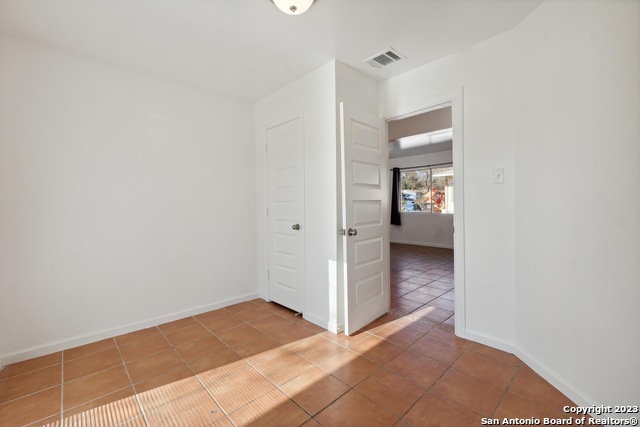 Image 14 of 19 For 810 Zachry Dr