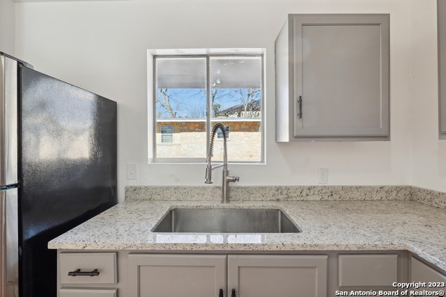Image 9 of 19 For 810 Zachry Dr