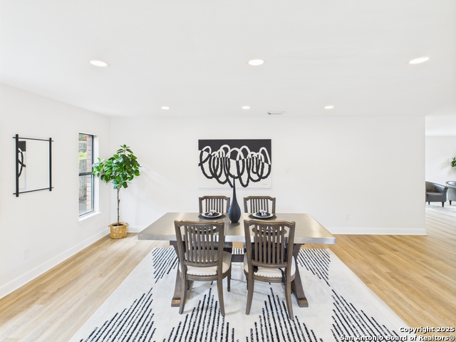 Image 8 of 39 For 4933 Corian Well