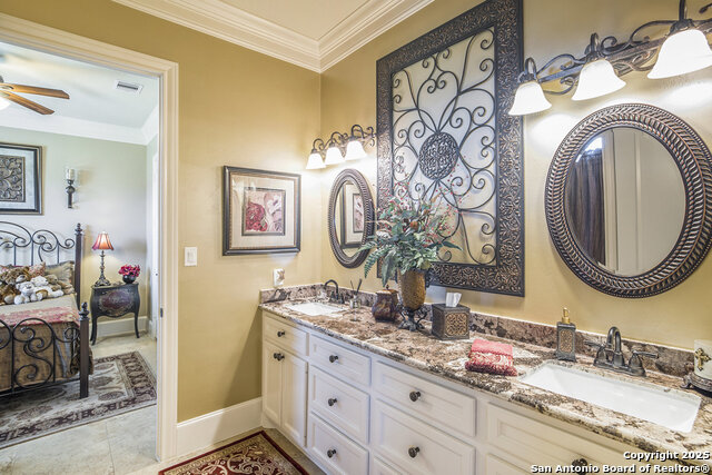 Image 20 of 28 For 11668 Grandview