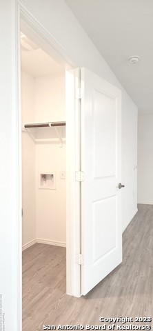 Listing photo id 11 for 10254 Asta Trail