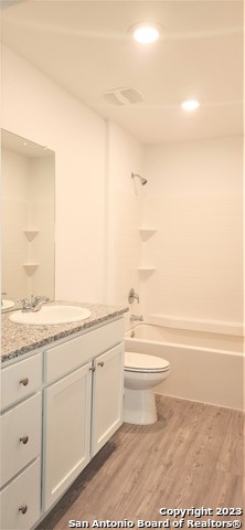 Listing photo id 13 for 10254 Asta Trail