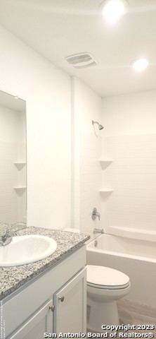 Listing photo id 7 for 10254 Asta Trail