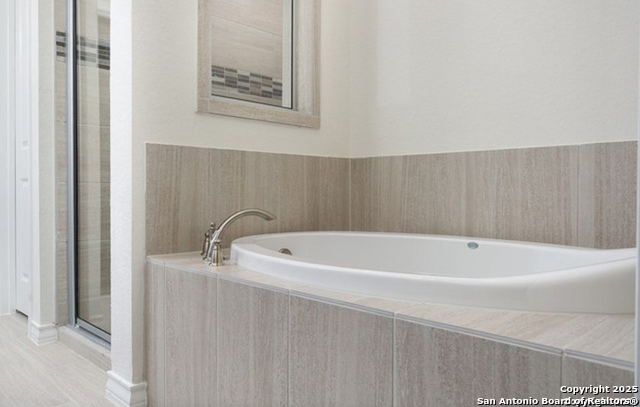 Image 14 of 23 For 1429 Nicholas Park