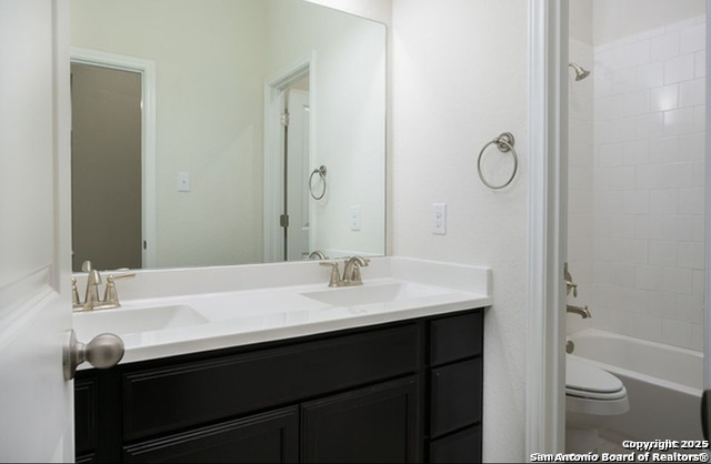 Image 17 of 23 For 1429 Nicholas Park