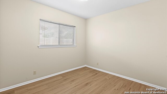 Image 11 of 16 For 7138 Rimwood