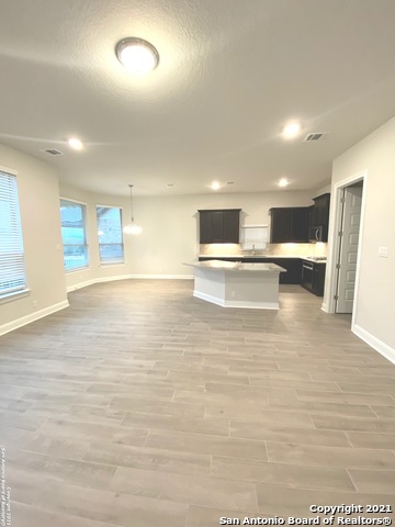 Image 4 of 30 For 27610 Falls Cove