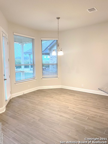 Image 7 of 30 For 27610 Falls Cove