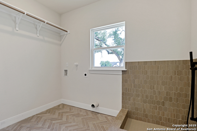 Image 12 of 41 For 775 Maximino Ridge