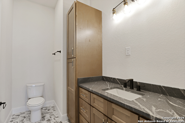 Image 23 of 41 For 775 Maximino Ridge