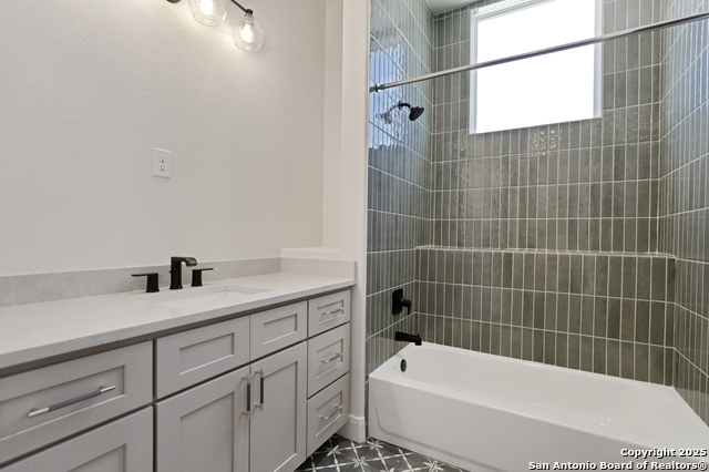 Image 28 of 41 For 775 Maximino Ridge