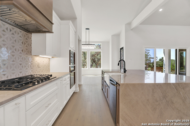 Image 8 of 41 For 775 Maximino Ridge