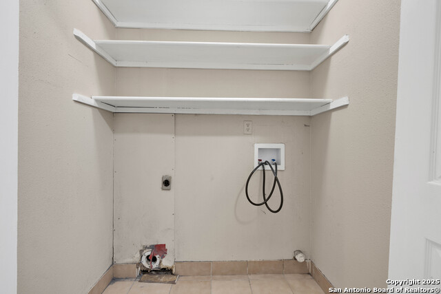 Image 21 of 29 For 8802 Boise Hills Dr