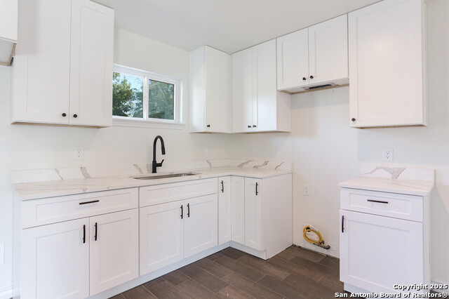 Image 6 of 19 For 6035 Misty Valley