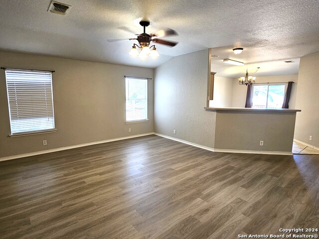 Image 6 of 17 For 3321 Whisper Bluff