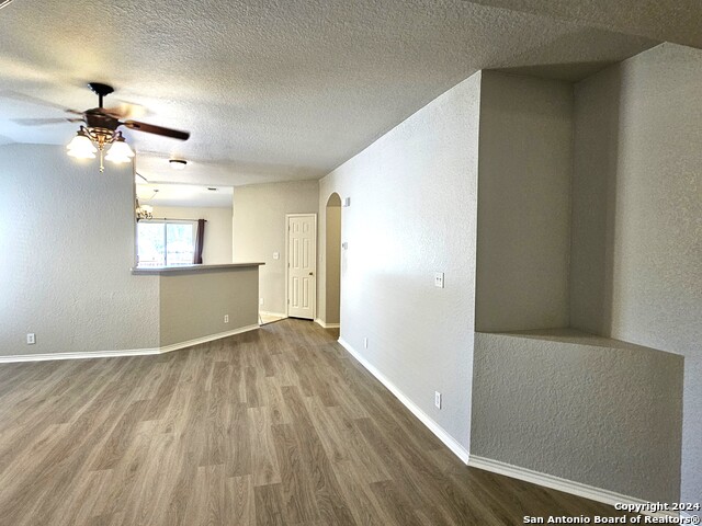 Image 8 of 17 For 3321 Whisper Bluff