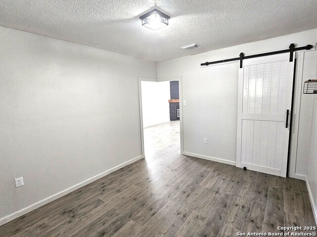 Image 8 of 42 For 1648 Dogwood Ln