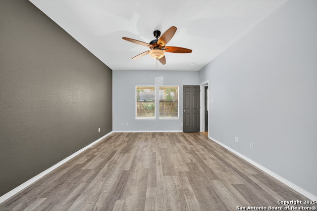 Image 18 of 28 For 140 Clapboard