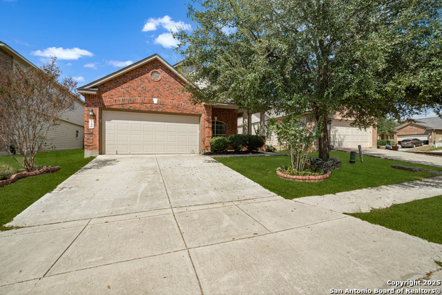 Image 2 of 28 For 140 Clapboard