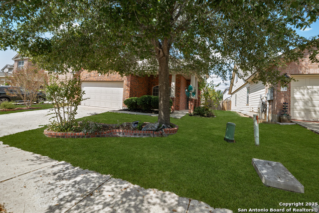 Image 3 of 28 For 140 Clapboard