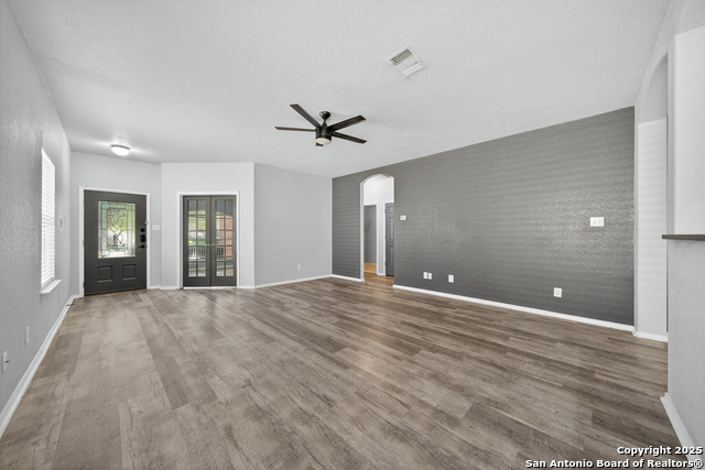 Image 9 of 28 For 140 Clapboard