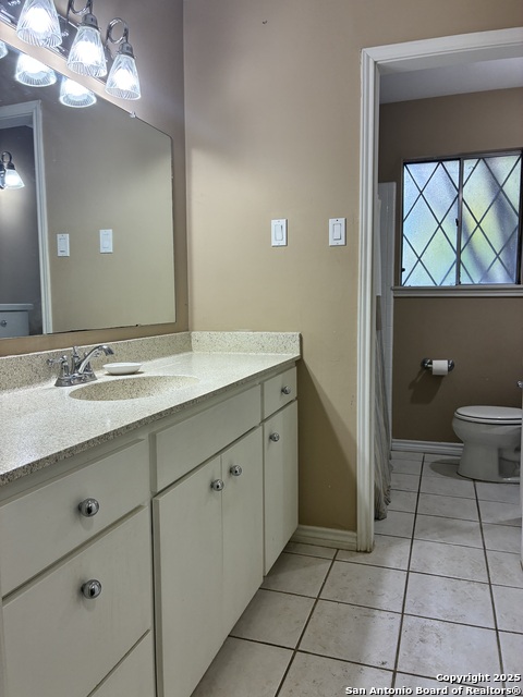 Image 10 of 24 For 114 Nueces