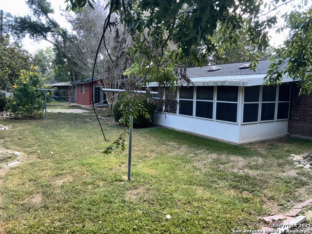 Image 17 of 24 For 114 Nueces